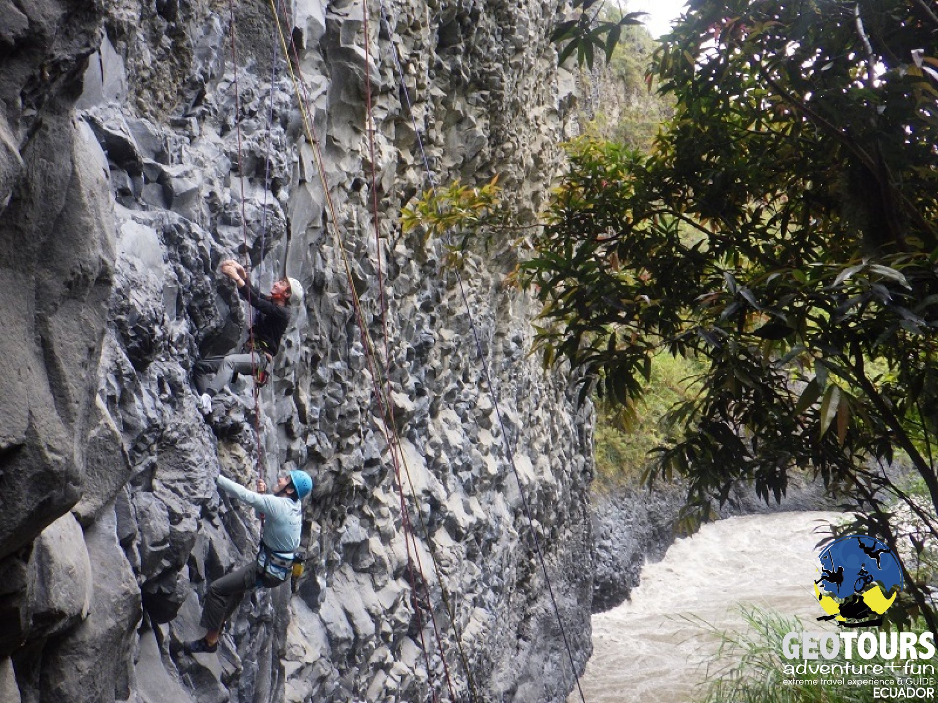  Foto Canyoning vs Climbing