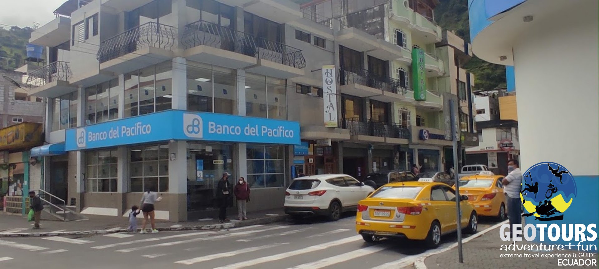  Foto ATMs in Banios, Ecuador  - TIPS